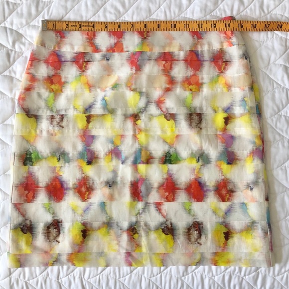 Ann Taylor Silk Ruffle Skirt • Size 4 - Picture 9 of 11